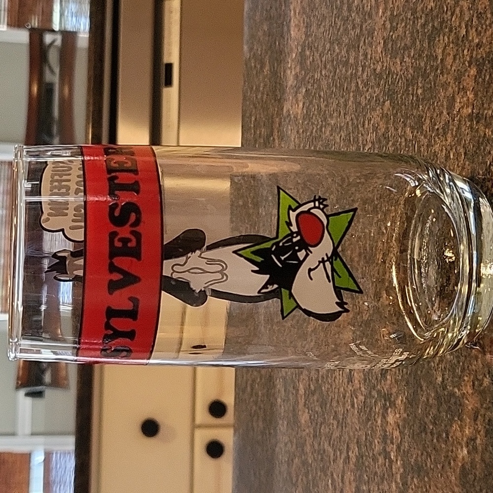 Glassware - Picture 2 of 5